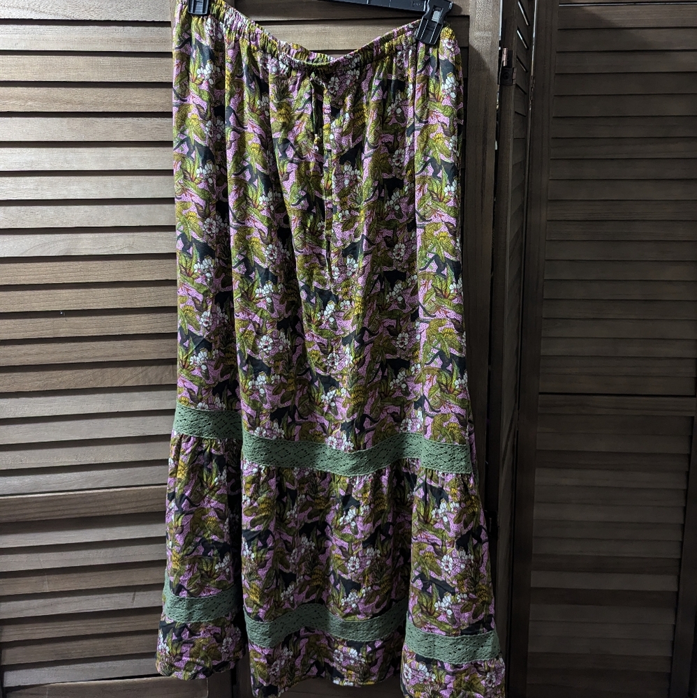 XL skirt